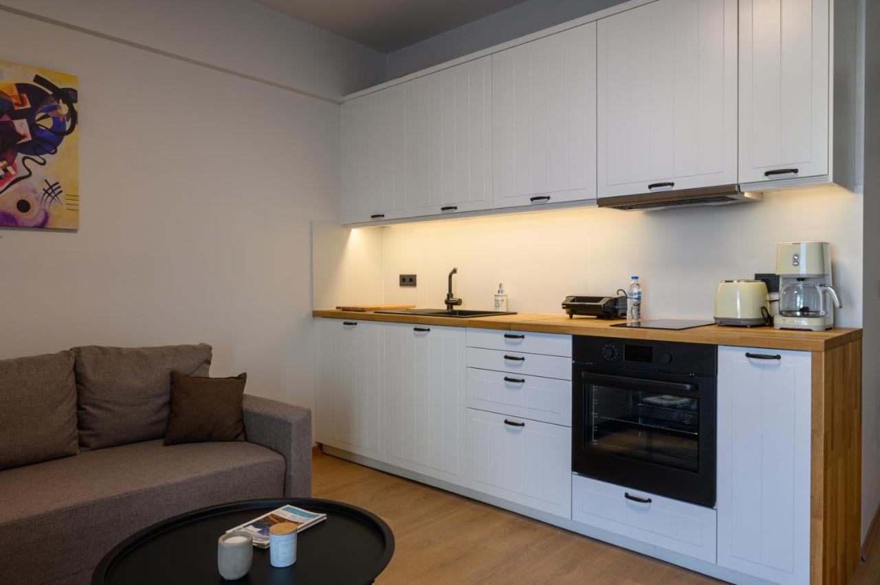 Plato 42 Apartment Каламата Екстериор снимка