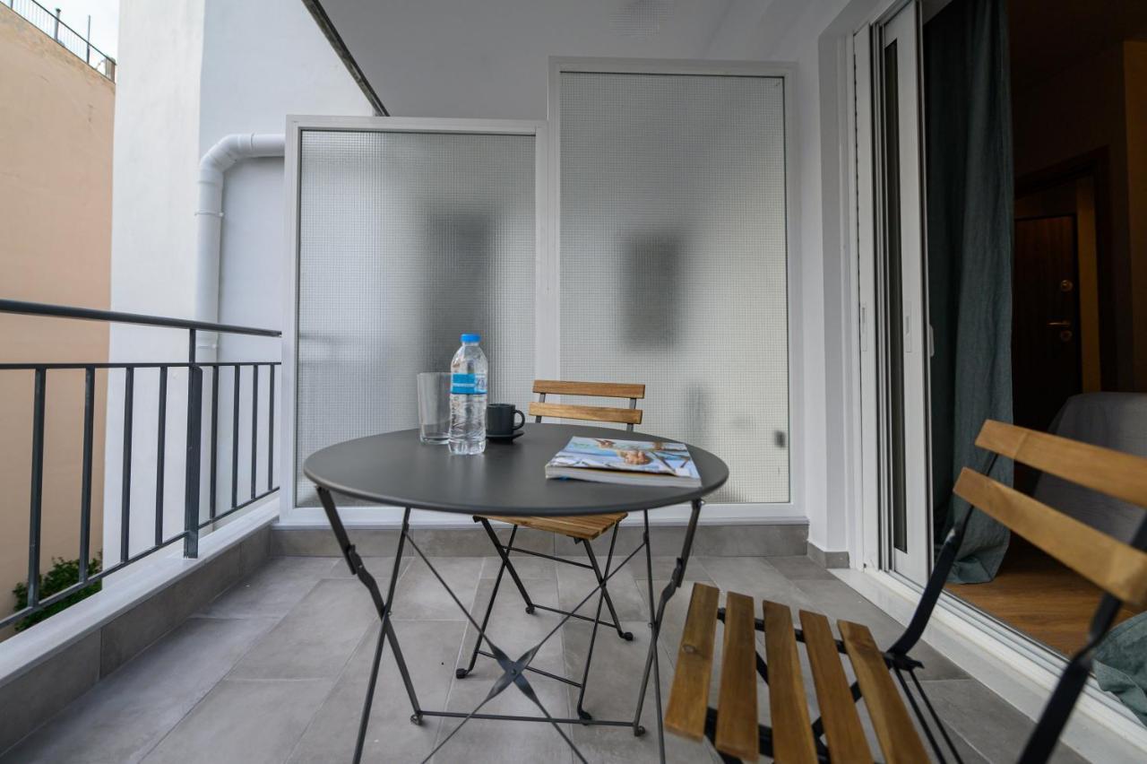 Plato 42 Apartment Каламата Екстериор снимка