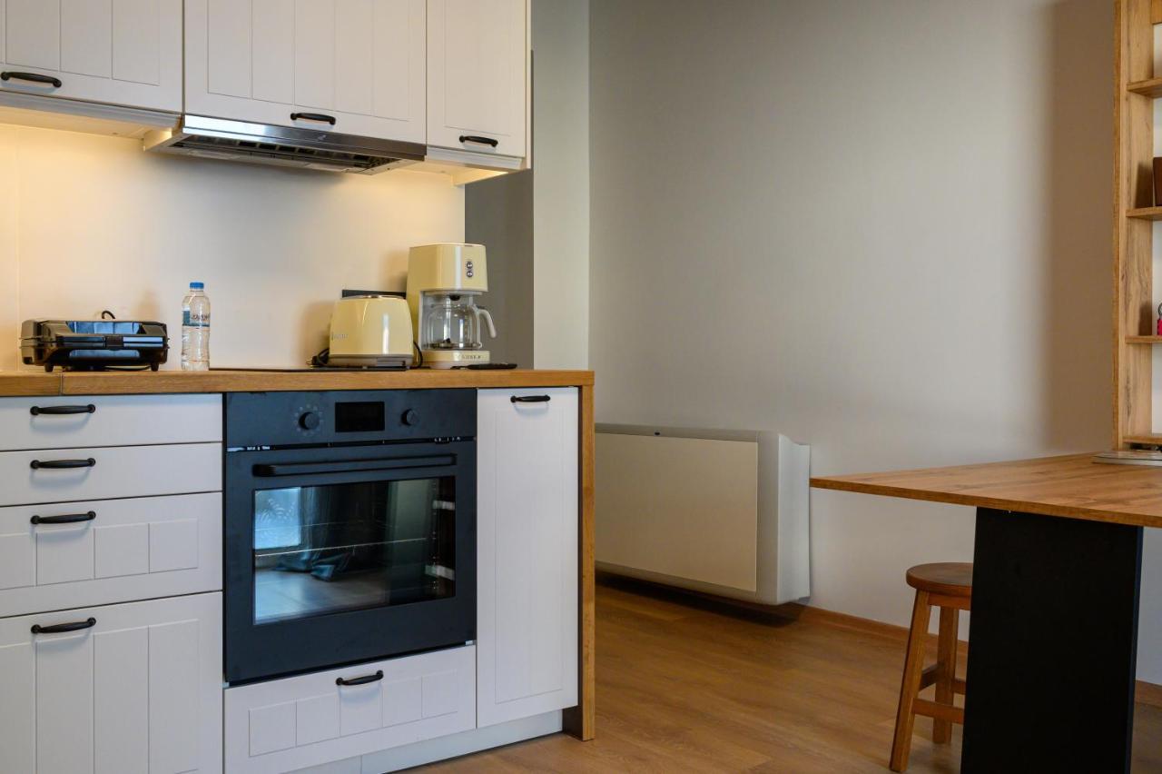 Plato 42 Apartment Каламата Екстериор снимка